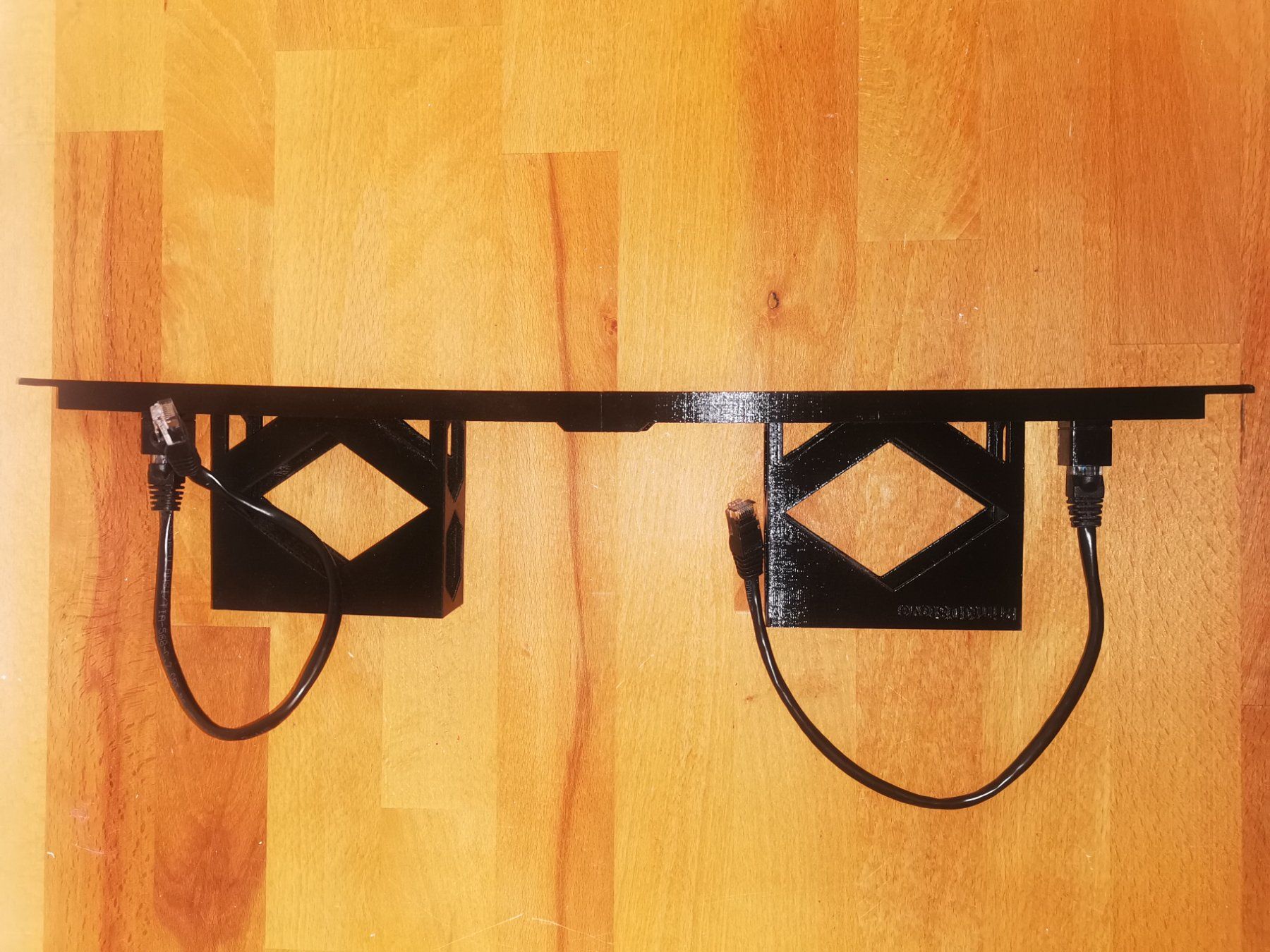 Racks & Cavalletti: Philips Hue 19" Rack Mount Set – Usato da Buchs ZH venduto da Sutoris 2