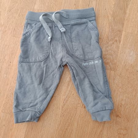 Hose Grösse 68