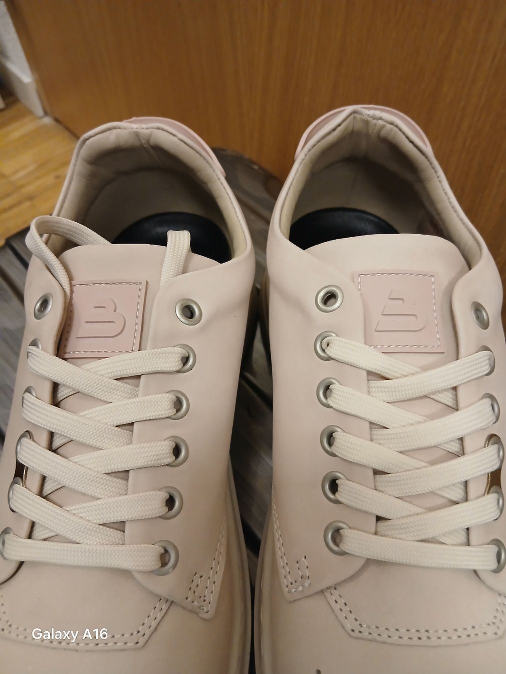 Scarpe da uomo: Snakers en cuir de la marque Bull Boxer neuves – Nuovo e nell'imballaggio originale da Genève venduto da Martinbng 6