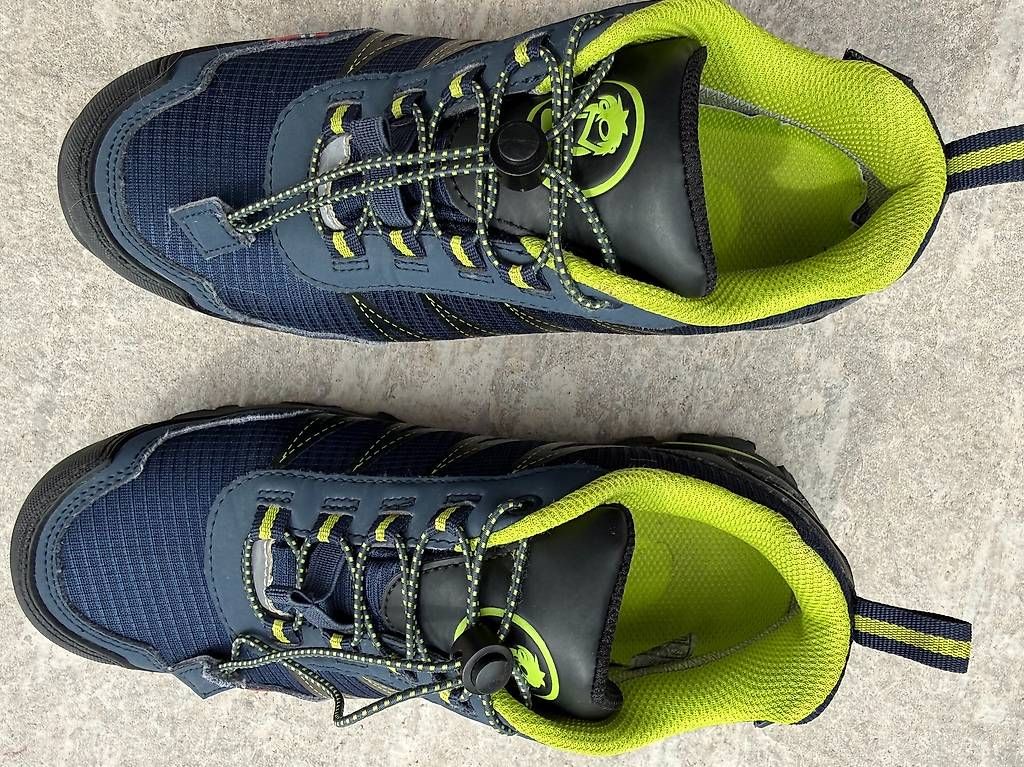 Scarpe per ragazzi: TROLLKIDS Kinder Wanderschuhe / Trekkingschuhe, low, Gr. 37 – Usato da Engelberg venduto da HelloSmile 1