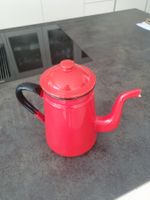 Vintage Emaille Kaffeekanne Rot - Nostalgie für Küche!