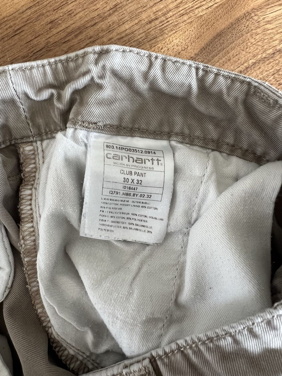 Carhartt Pantaloni: Pantalon Carhartt beige, taille 30/32 – Usato da Servion venduto da sap_w8wg 4