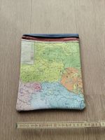 Handgemachte Tasche mit Weltkarte Design – Einzigartig!