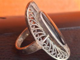 Bague ancienne filigrane pierre noire 