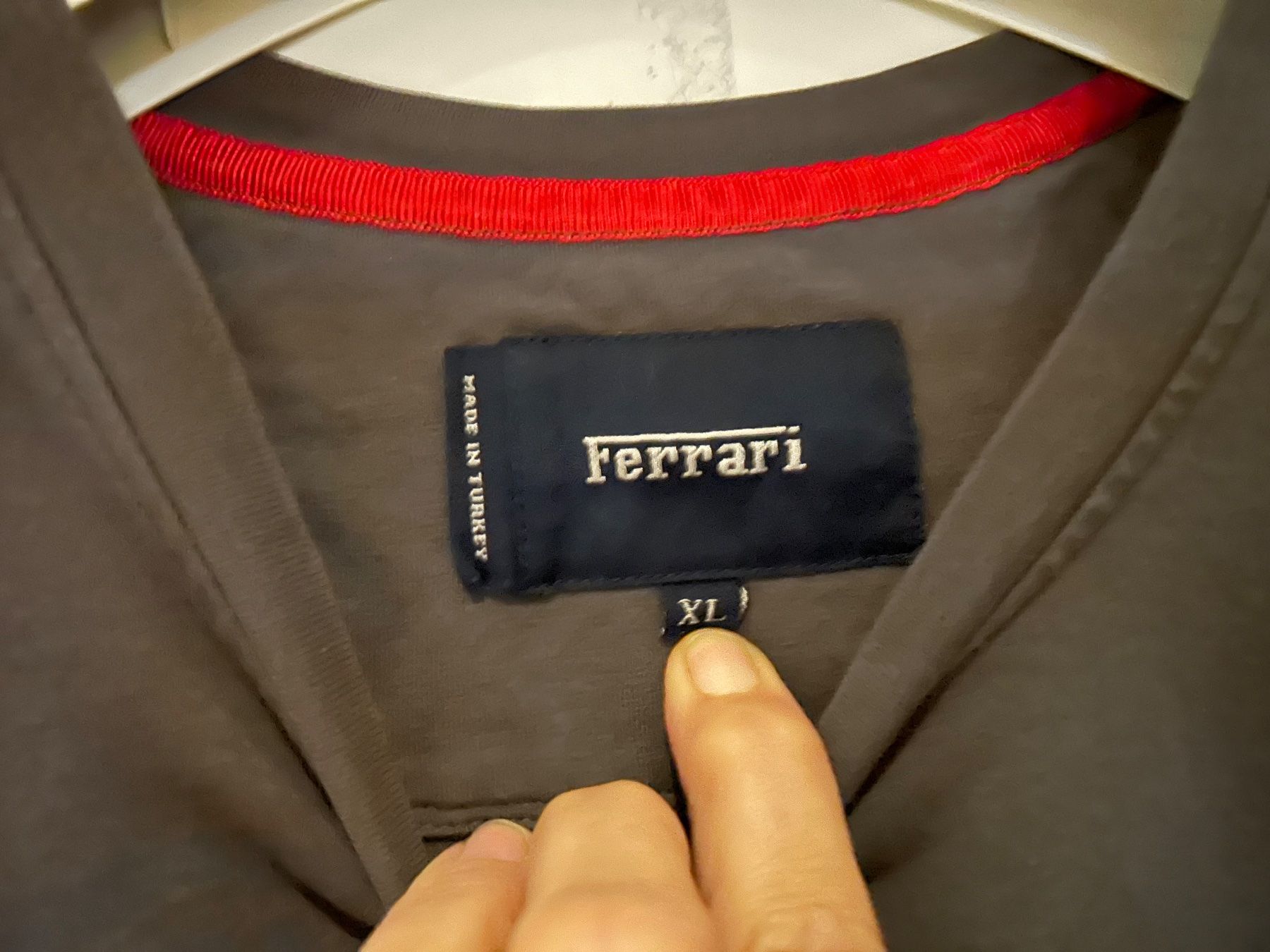 Ferrari T-shirt: Ferrari T-Shirt XL – Usato da Zumikon venduto da Uranus88 1