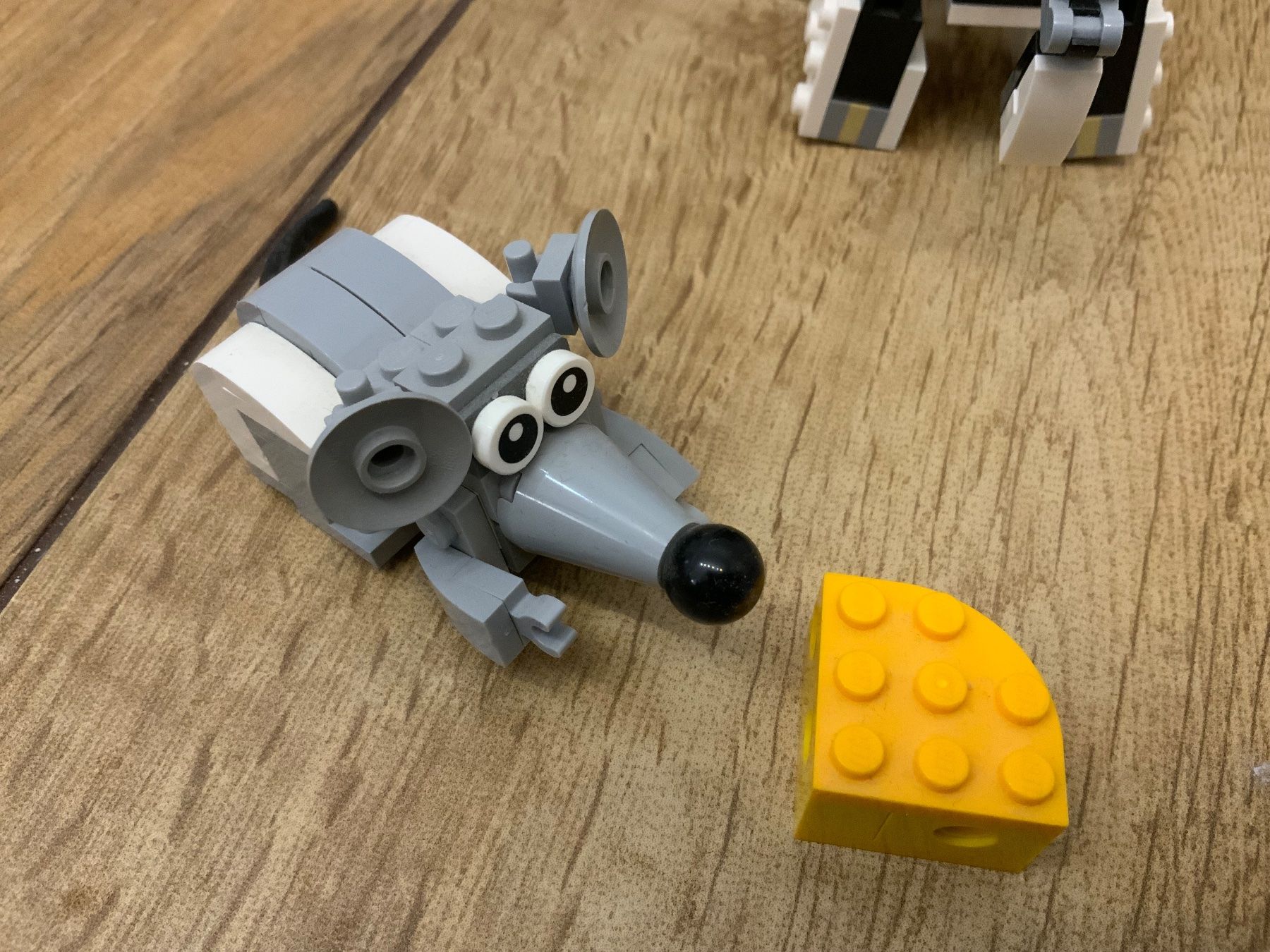 Lego Kit di costruzioni: 2 Lego Sets: Creator Katze und Maus und Mixels ab 6-7J – Usato da Bettingen venduto da delphin246 4