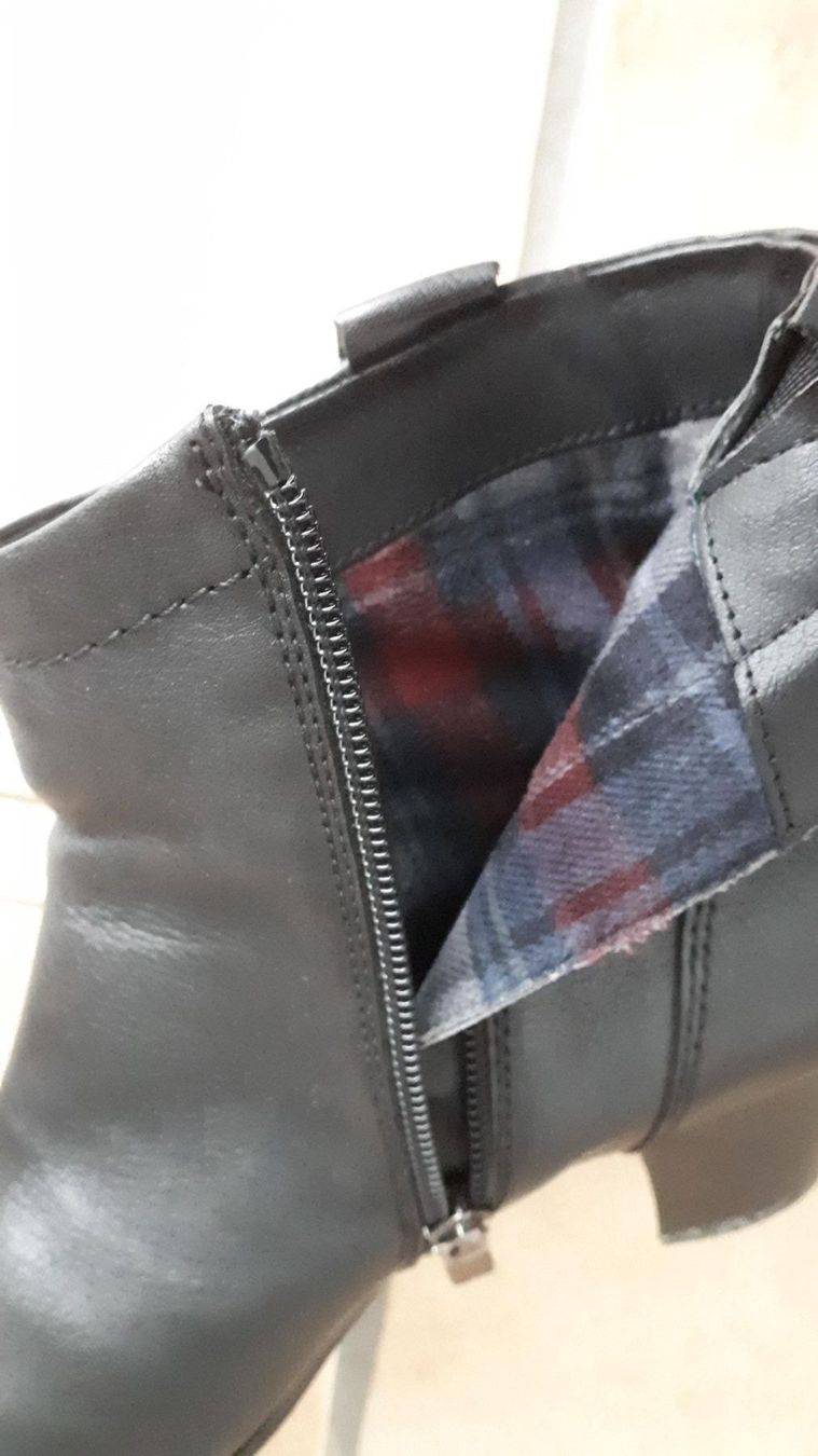 Scarpe da donna: Leder-Stiefletten – Usato da Montlingen venduto da Giardini13 3
