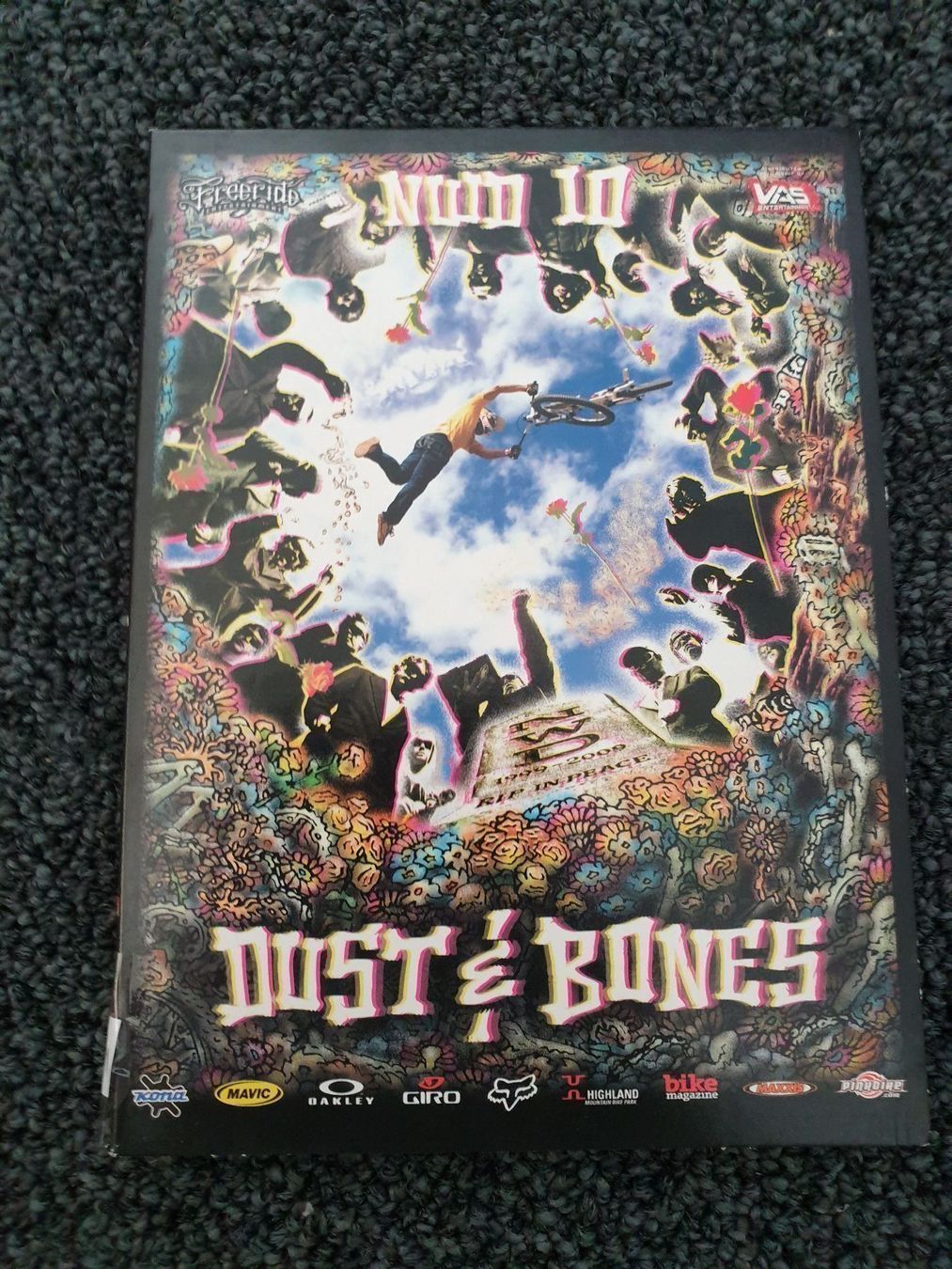 Tutti i DVDs: DUST BONES (1781) – Usato da Ruswil venduto da M71
