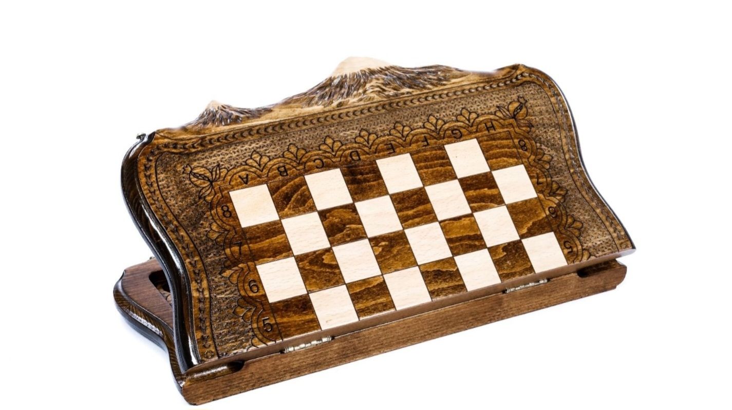 Giochi: Handgemachtes Backgammon und Schach – Nuovo e nell'imballaggio originale da Grindelwald venduto da kla_6r7z