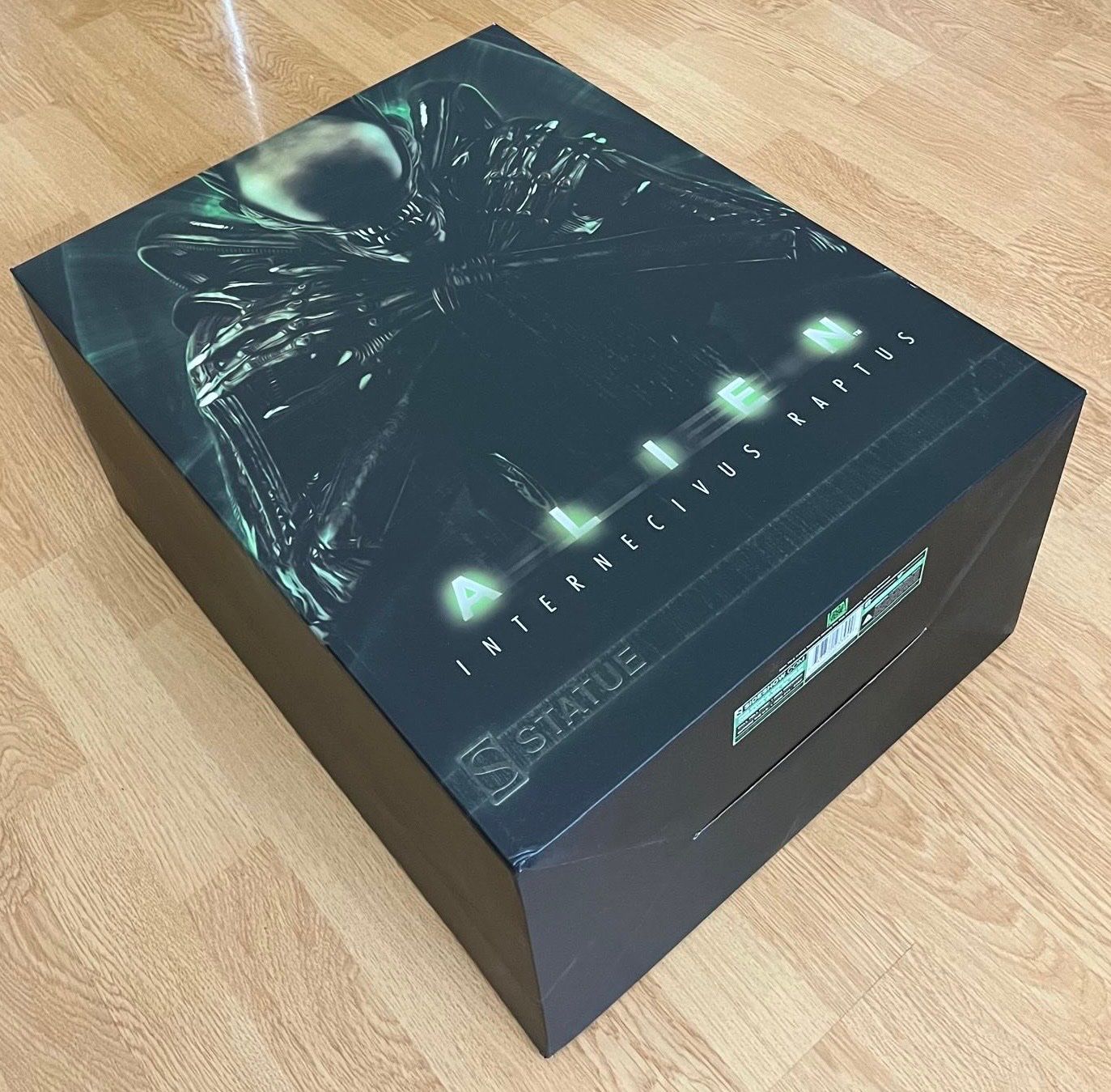 Figuren: HR GIGER - Statue Alien Internecevius Raptus, nummeriert – Gebraucht aus Bern von art-for-sale 2