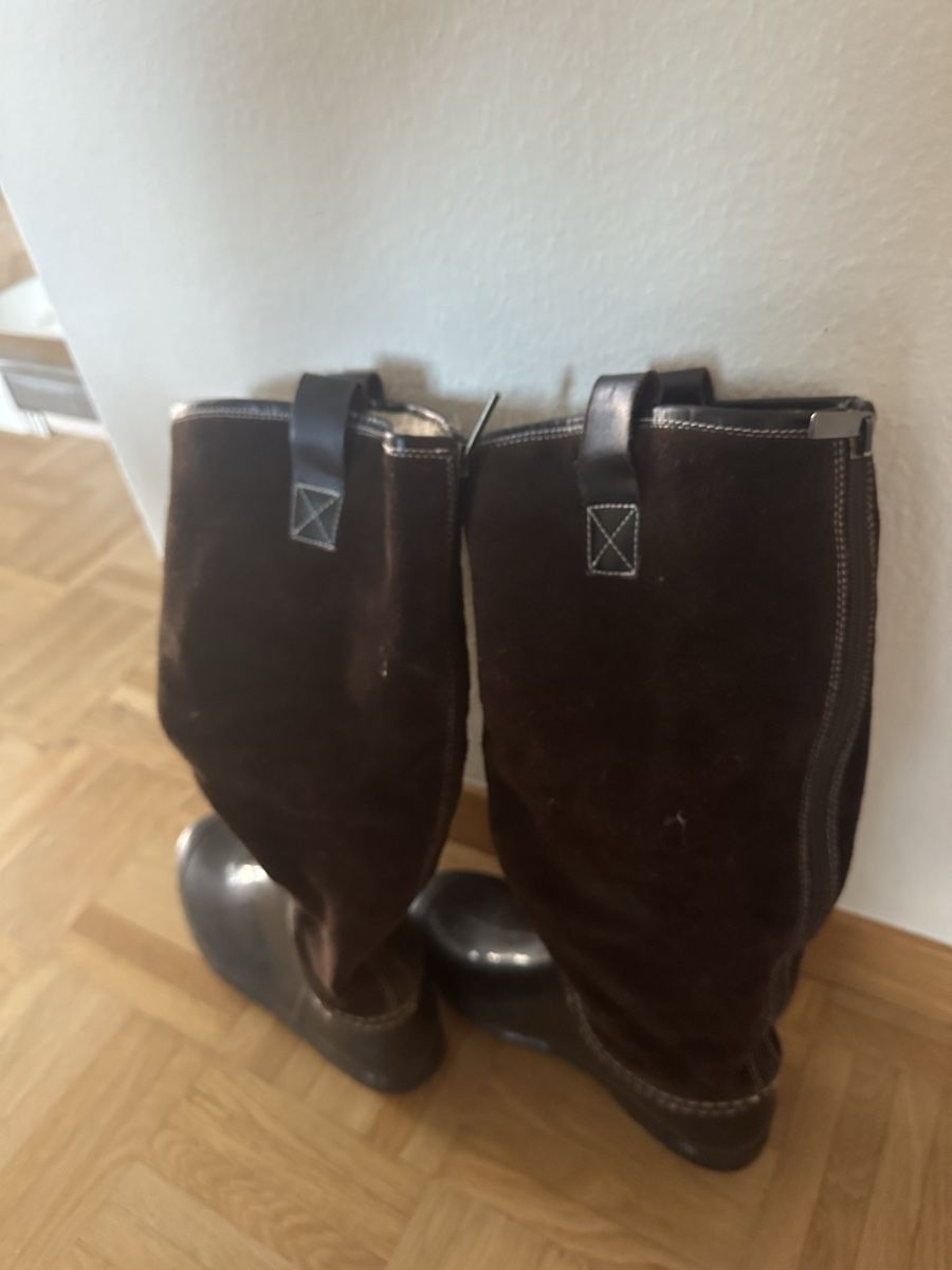 Chaussures femmes: Stiefel mit Fell – D'occasion à Zürich par tom_8phz 1