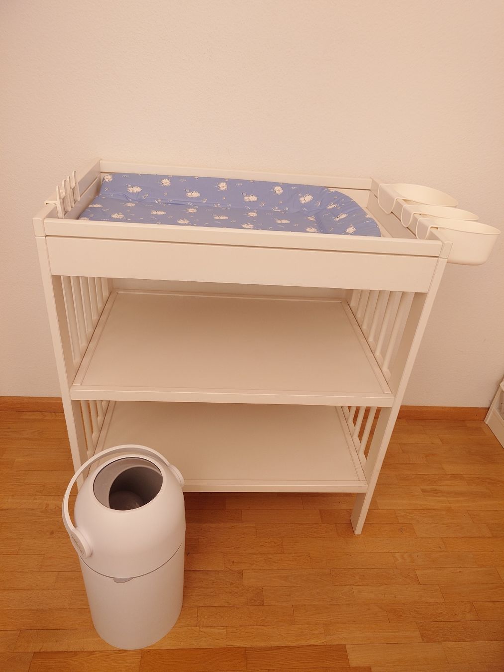 Ikea Fasciatoi & Accessori: Ikea Wickeltisch + Chicco Windeleimer – Usato da Uster venduto da snowy_6