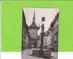 Bern-Zähringerbrunnen-Oldtimer