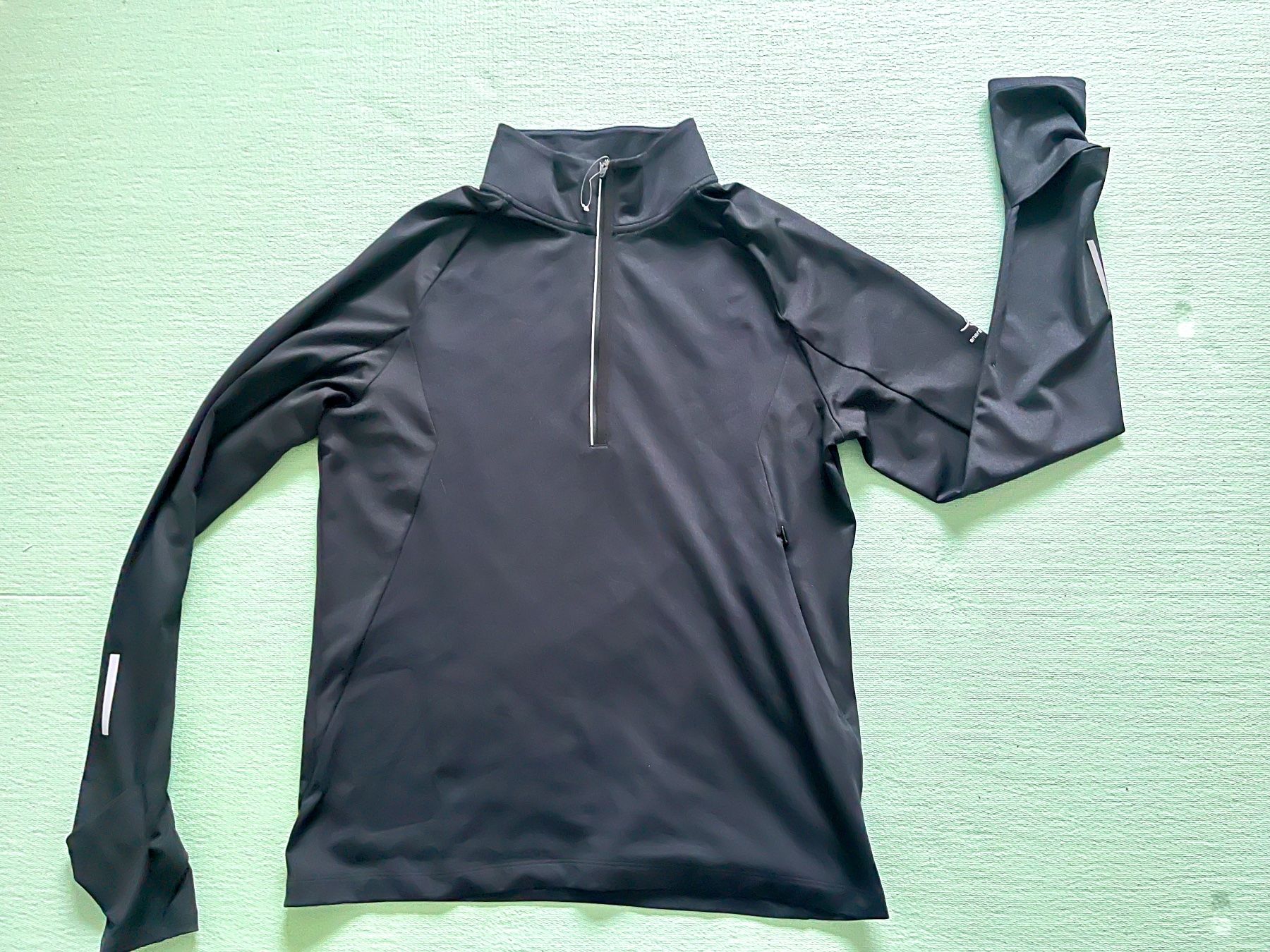 Canottiere & Pantaloni: NEU! Langarm Training Running Rollkragen/half-zip, Medium – Nuovo e nell'imballaggio originale da Kilchberg ZH venduto da LittleMissSunshine