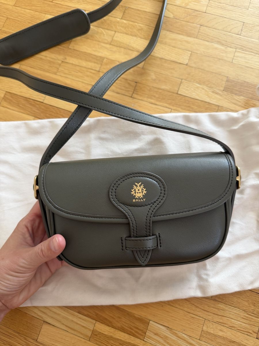 Bally Borse da donna: Bally Beckett mini bag – Nuovo (secondo la descrizione) da Nyon venduto da dasha107 1