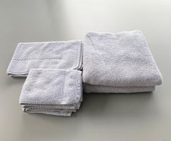 Flauschige Frottéewäsche-Set, hellgrau