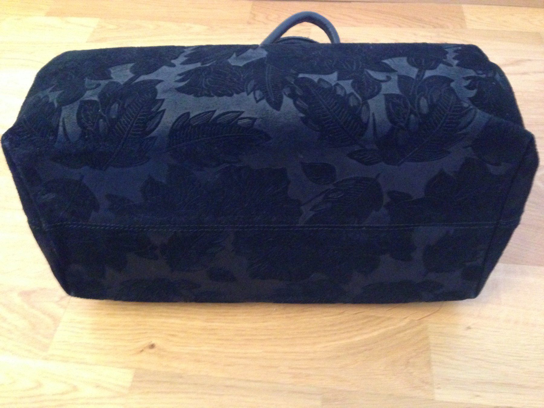 Furla Borse da donna: Neu Furla Leder Handtasche – Nuovo (secondo la descrizione) da Buchs Sg venduto da Valedi 5