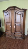 Wohnzimmerschrank im Louis XV-Stil