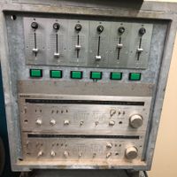 Verstärker-Ton und Licht-Rack "unzerstörbar"