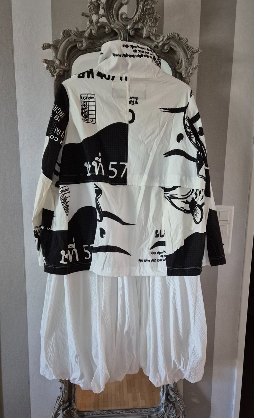 Rundholz Vestes: Rundholz Jacke Black Print Gr. S Oversize – Neuf (Voir description) à Tagelswangen par GABGABFI 1
