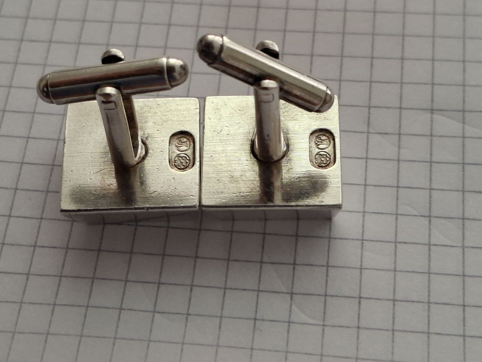 Manschettenknöpfe: Manschettenknöpfe Silber mit Box guter Zustand – Neu (gemäss Beschreibung) aus Uster von mak_mw2n 1