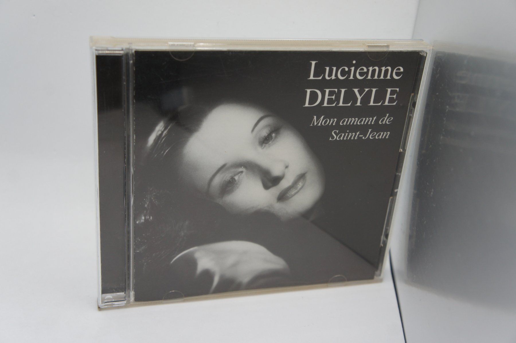 CD: CD Lucienne Delyle - Mon Amant De Saint-Jean – Usato da Ernetschwil venduto da luisvonerni