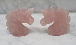 2 Rosenquarz Einhorn Büsten 83g