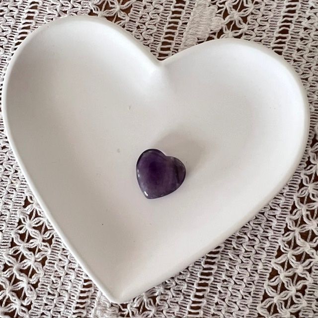 Mineralien & Heilsteine: Petit coeur en améthyste – Neu (gemäss Beschreibung) aus Pully von sunaddict 1