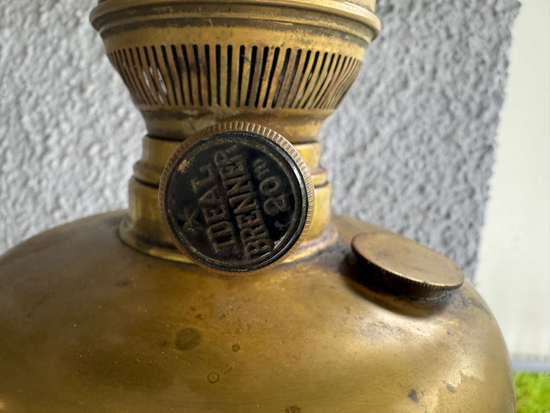 Lampade: Alte hängende Petrolelampe – Usato da Urdorf venduto da robinson80 1