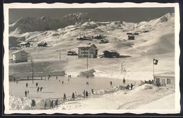 Inner-Arosa, Eisbahn mit Schlittschuhl
