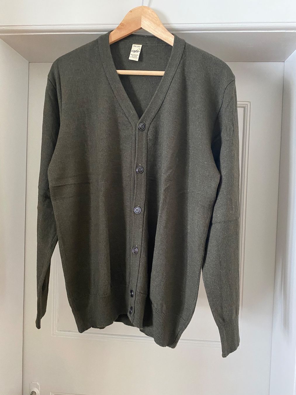 Giacche: Strickjacke Herren 100% Merinowolle – Usato da Zürich venduto da hulahup