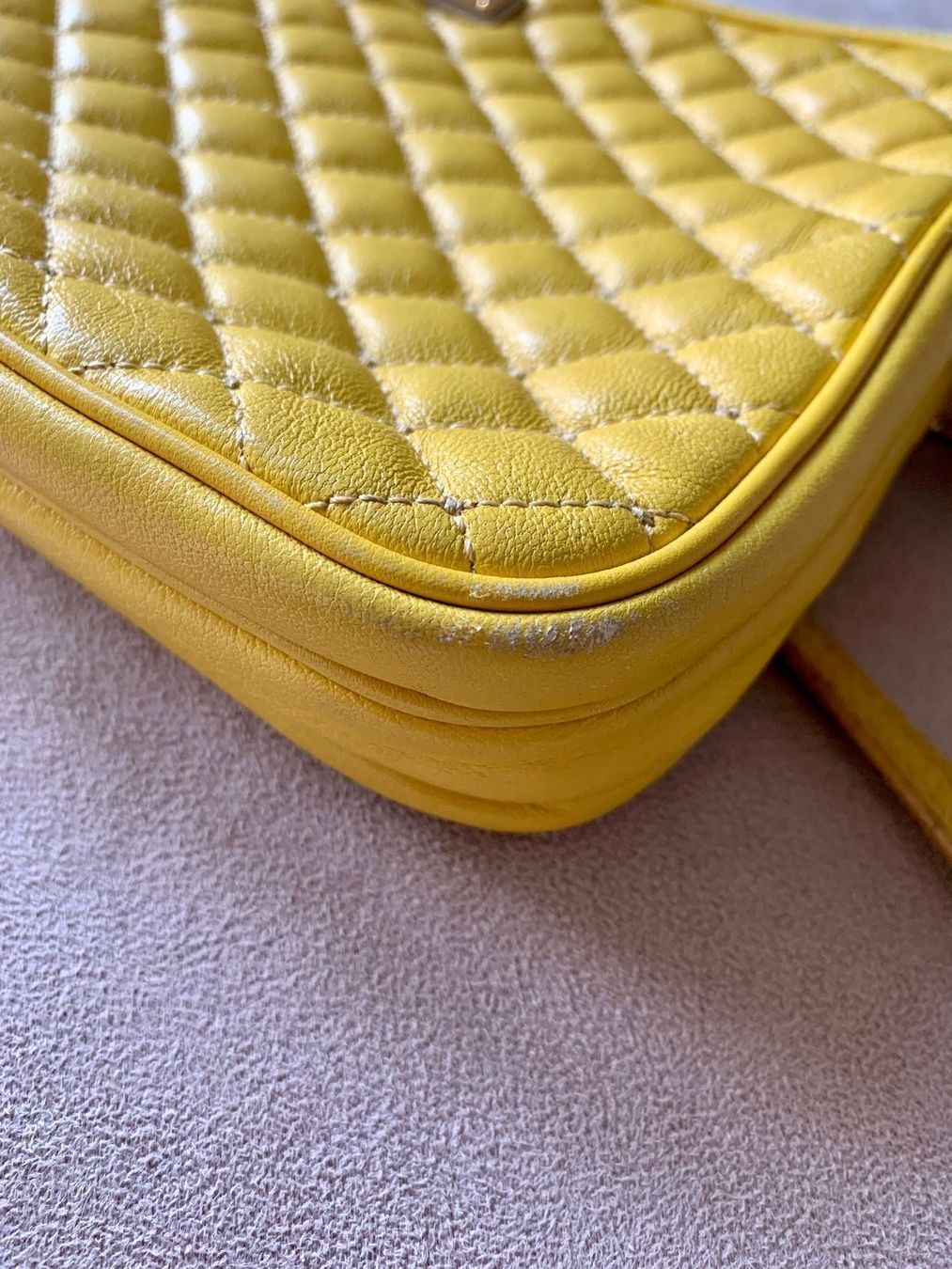 Dolce & Gabbana Borse da donna: DOLCE & GABBANA Crossbody Quilted Bag – Usato da Zürich venduto da Angela_Fashion_Lover 8