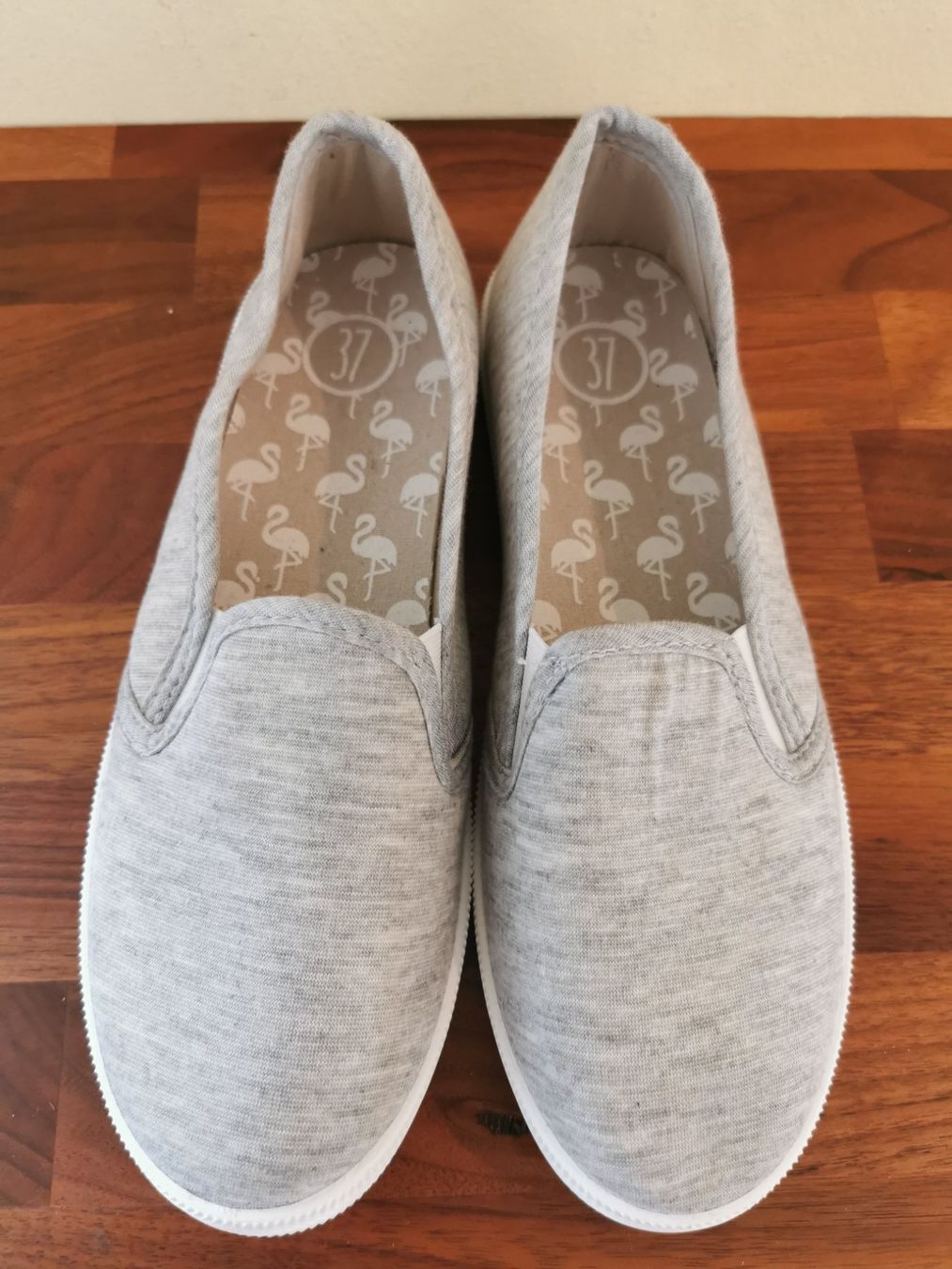 Scarpe da donna: Hellgraue / graue Stoffschuhe / Stoff - Ballerina Gr. 37 – Nuovo (secondo la descrizione) da Boniswil venduto da Totomat-Lady 1