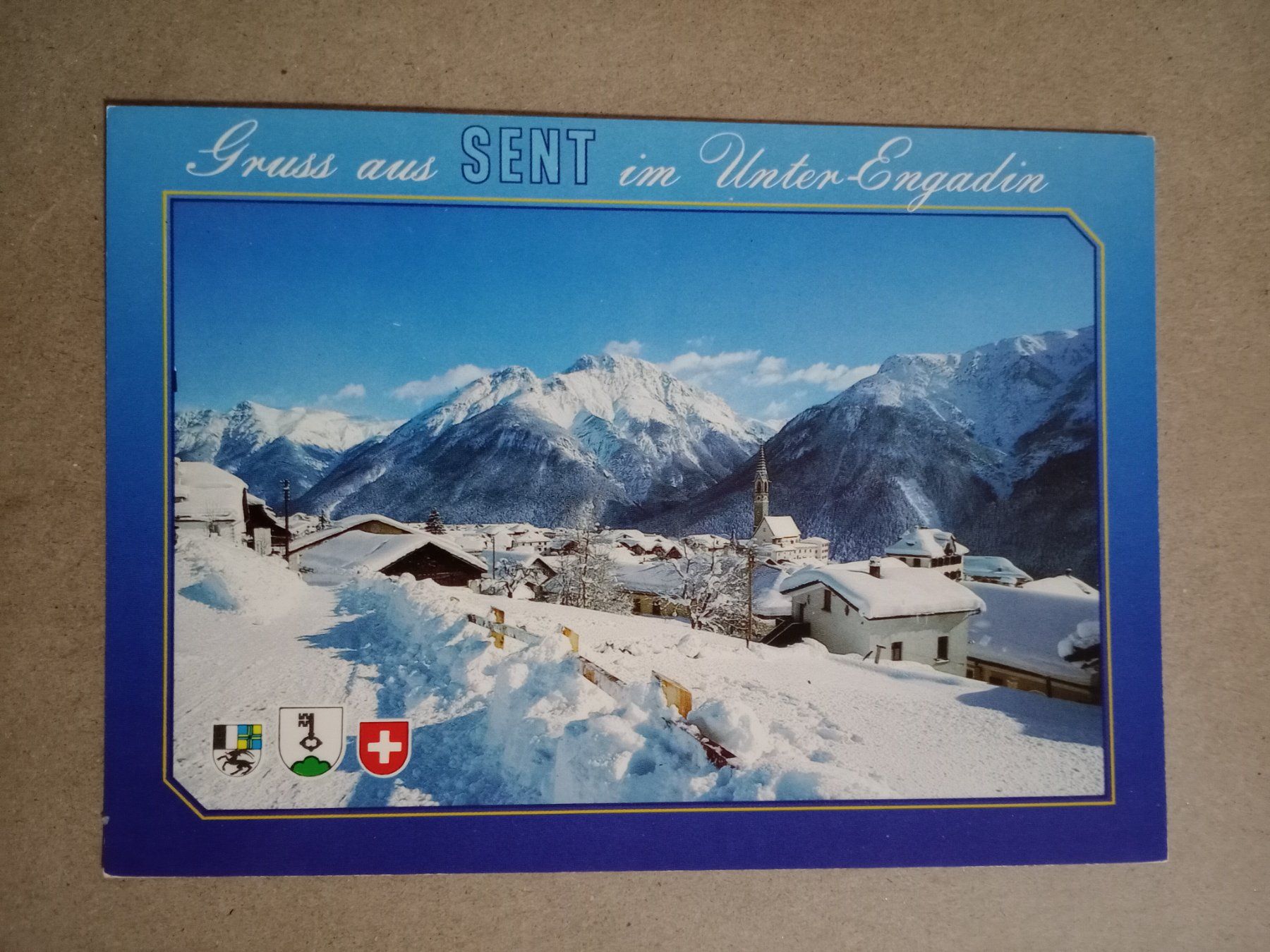 Cartoline postali: AK Sent Unter--Engadin mit Piz S-chalambert – Usato da Küttigen venduto da Melisch1000