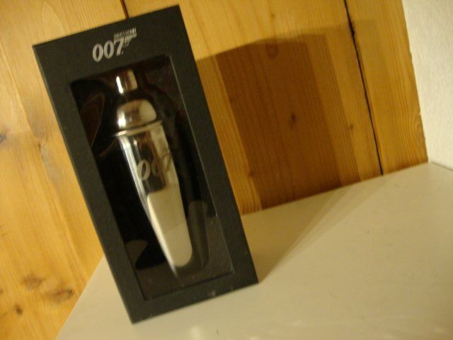 Original Lizenz JAMES BOND 007 Cocktail Shaker | Kaufen auf Ricardo