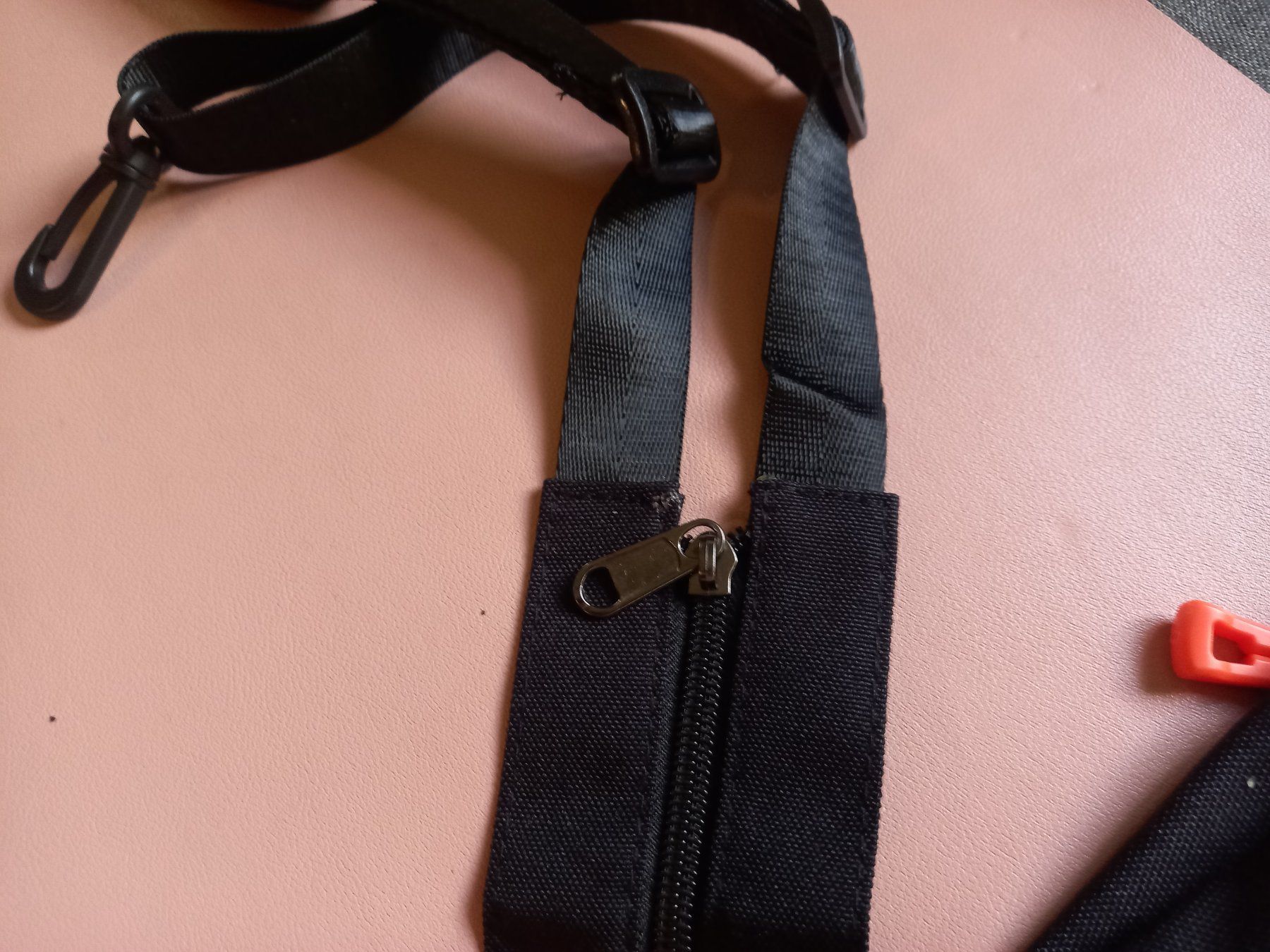 Borse: Sac à bandoulière multifonctionnel noir USB – Nuovo e nell'imballaggio originale da Lausanne venduto da FASHION-WORLD-SHOP 7