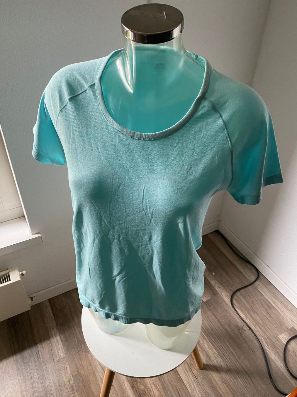 T-shirt: active Essentials T-Shirt Grösse M – Usato da Allenwinden venduto da Obalu 1