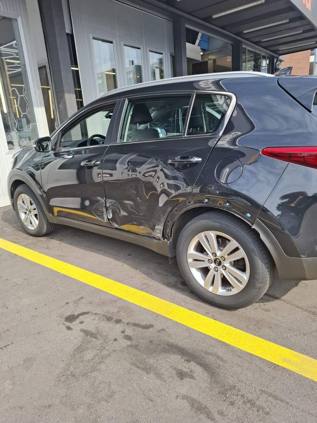 Kia Autos: KIA sportage  – D'occasion à Bauma par gbo_6bfh 7