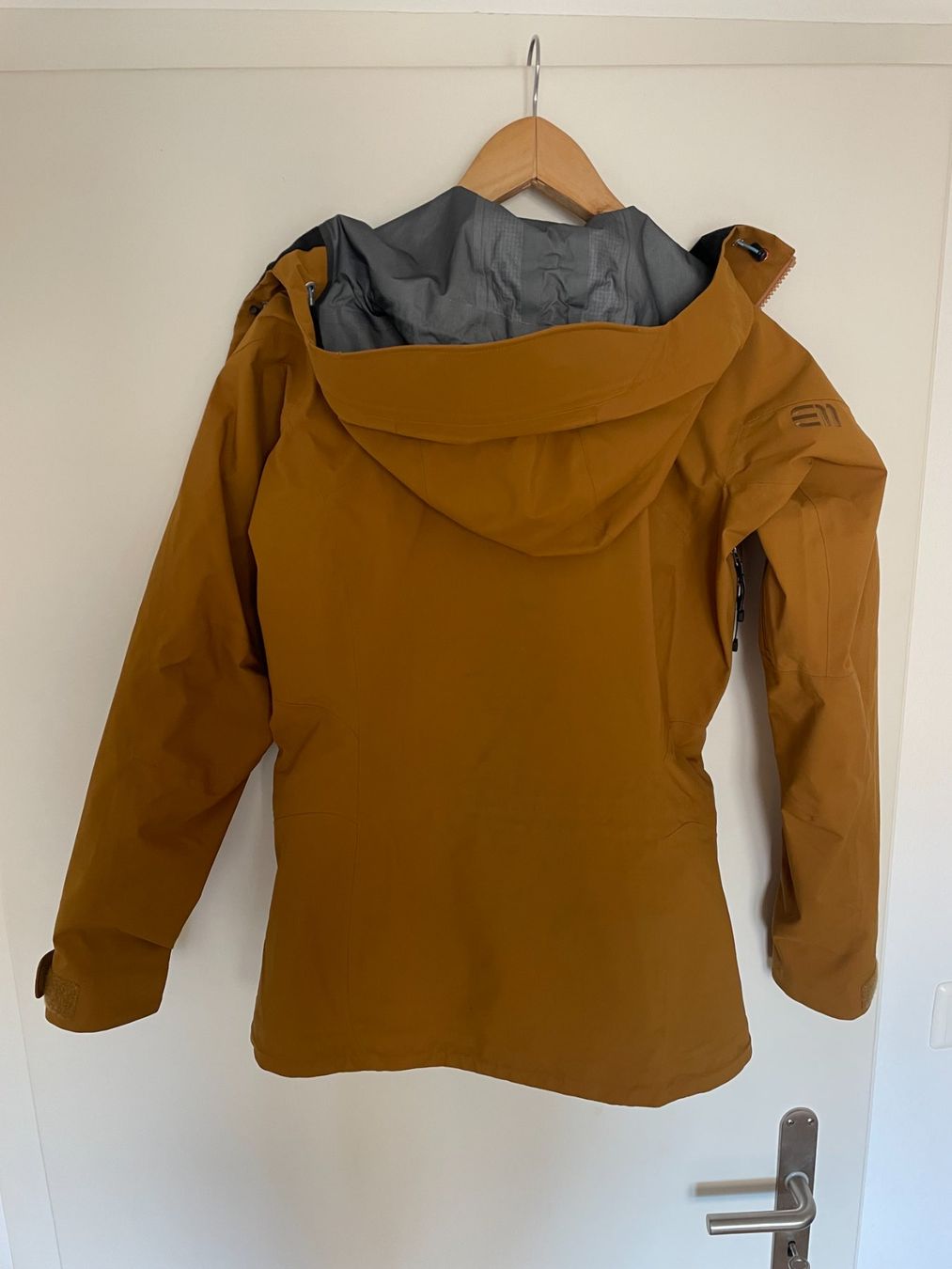 Elevenate Jacken: Hardshell-Jacke Goretex Damen Gr XS/S – Gebraucht aus Zürich von LaSorella 1
