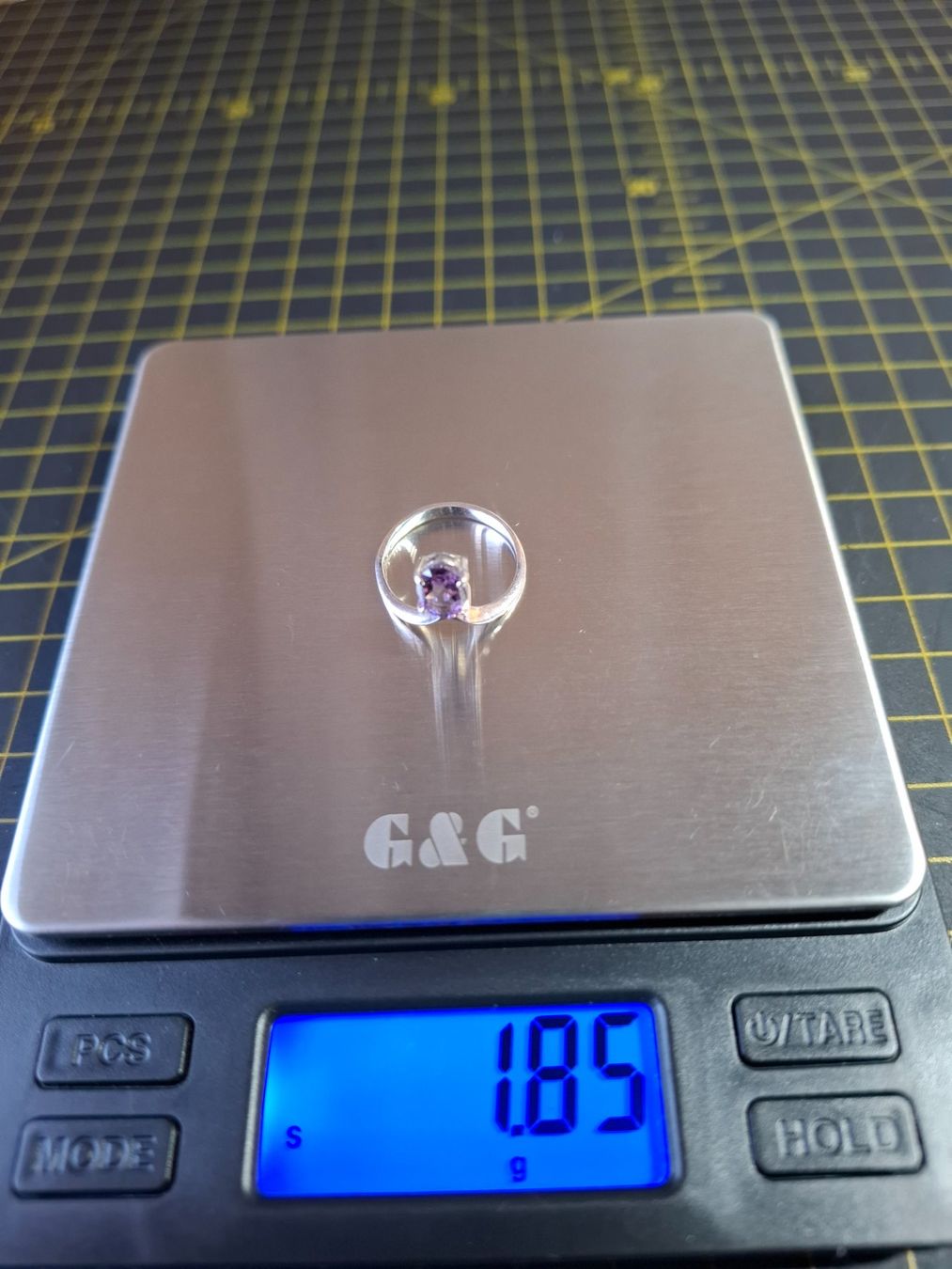 Anelli: Ring mit Amethyst S 925 – Usato da Zwieselberg venduto da Halifaxmendusli