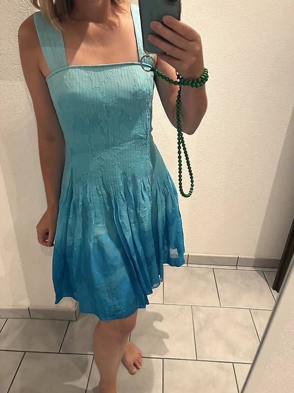 Lotti di vestiti: Second Hand Kleider Auflösung Damen  – Usato da Unterägeri venduto da mar_96hk 2