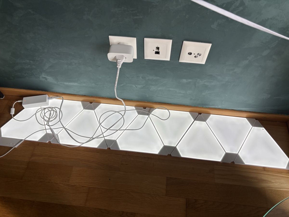 Nanoleaf Lampen: Nanoleaf 9 Stück – Gebraucht aus Ipsach von seb_2p9q