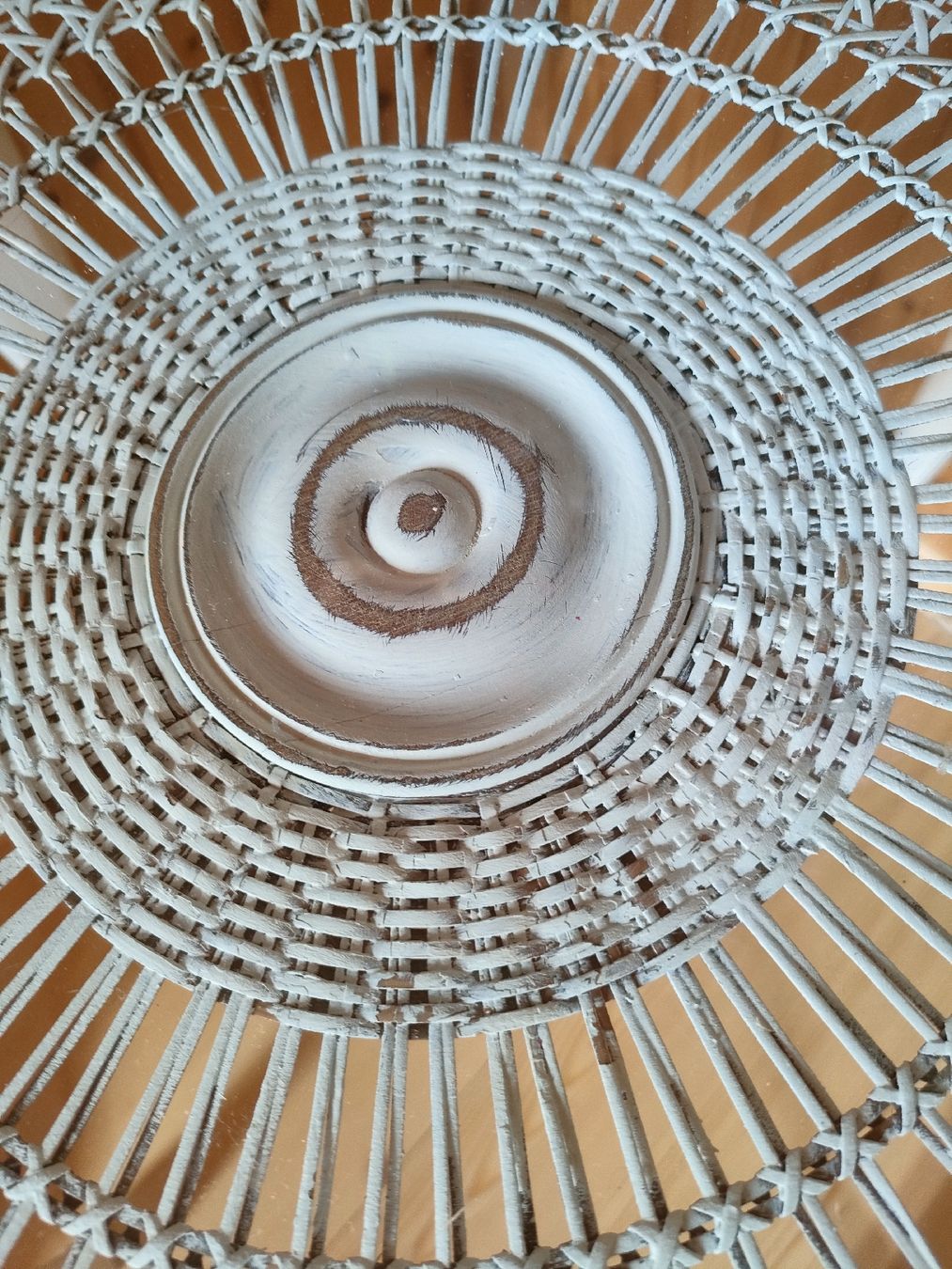 Tische: Wunderschöner antiker Salontisch – Gebraucht aus Langenthal von rit_7ygk 1