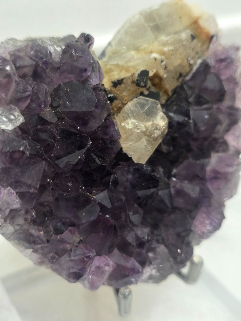 Minerali & Pietre curative: Amethyst Calcit Herz auf Stand 305g – Nuovo e nell'imballaggio originale da Matzingen venduto da Shay_Crystalz 1