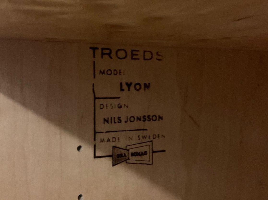 Knoll Cassettiere: MidCentury Teak Sideboard Nils Jonsson – Usato da Basel venduto da MidMod20C 7