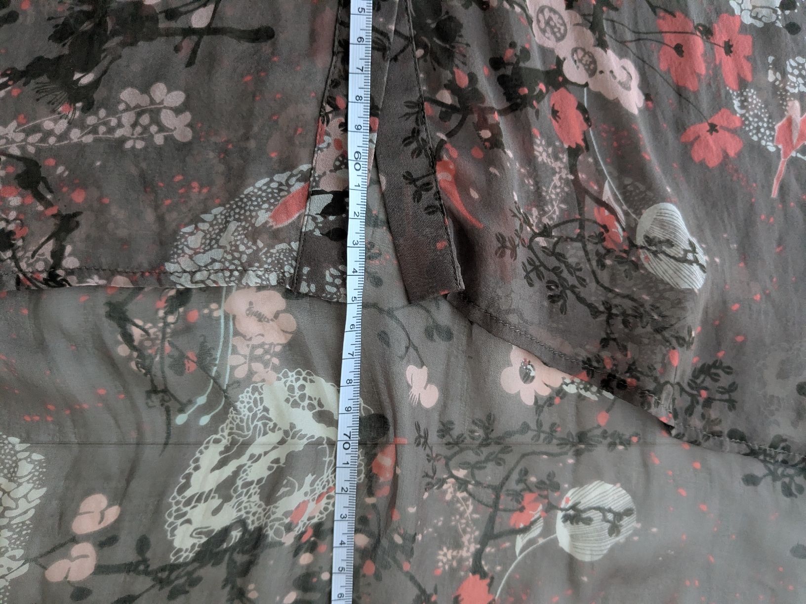 Blusen: Minus Damen Bluse Grösse 42 100% Seide gemustert – Gebraucht aus Rorschach von olg_5qq2 6