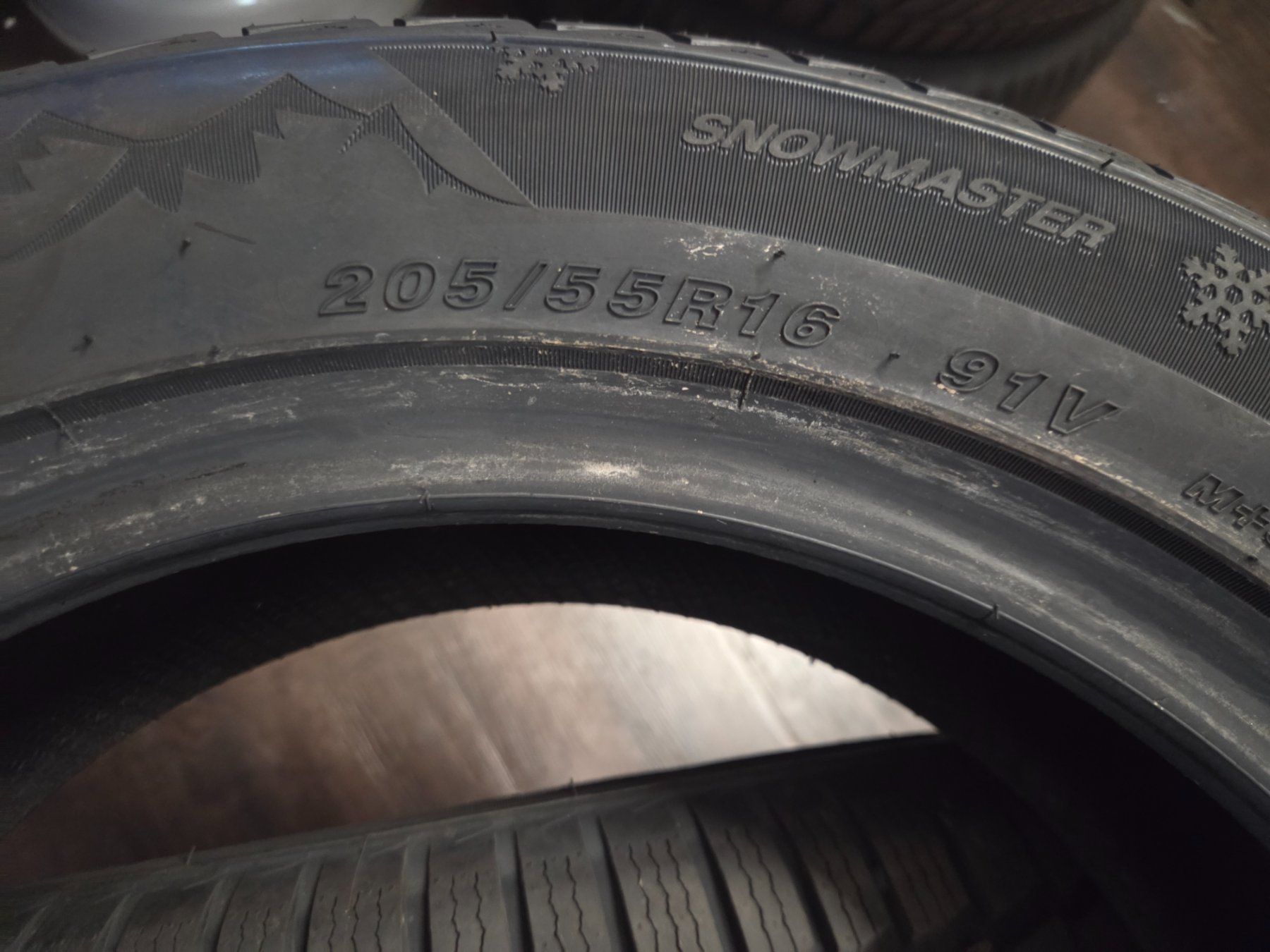 Pneus & Kompletträder: 205 / 55 R 16    91V – Gebraucht aus Fischbach-Göslikon von Emanuel.Bardhi 3