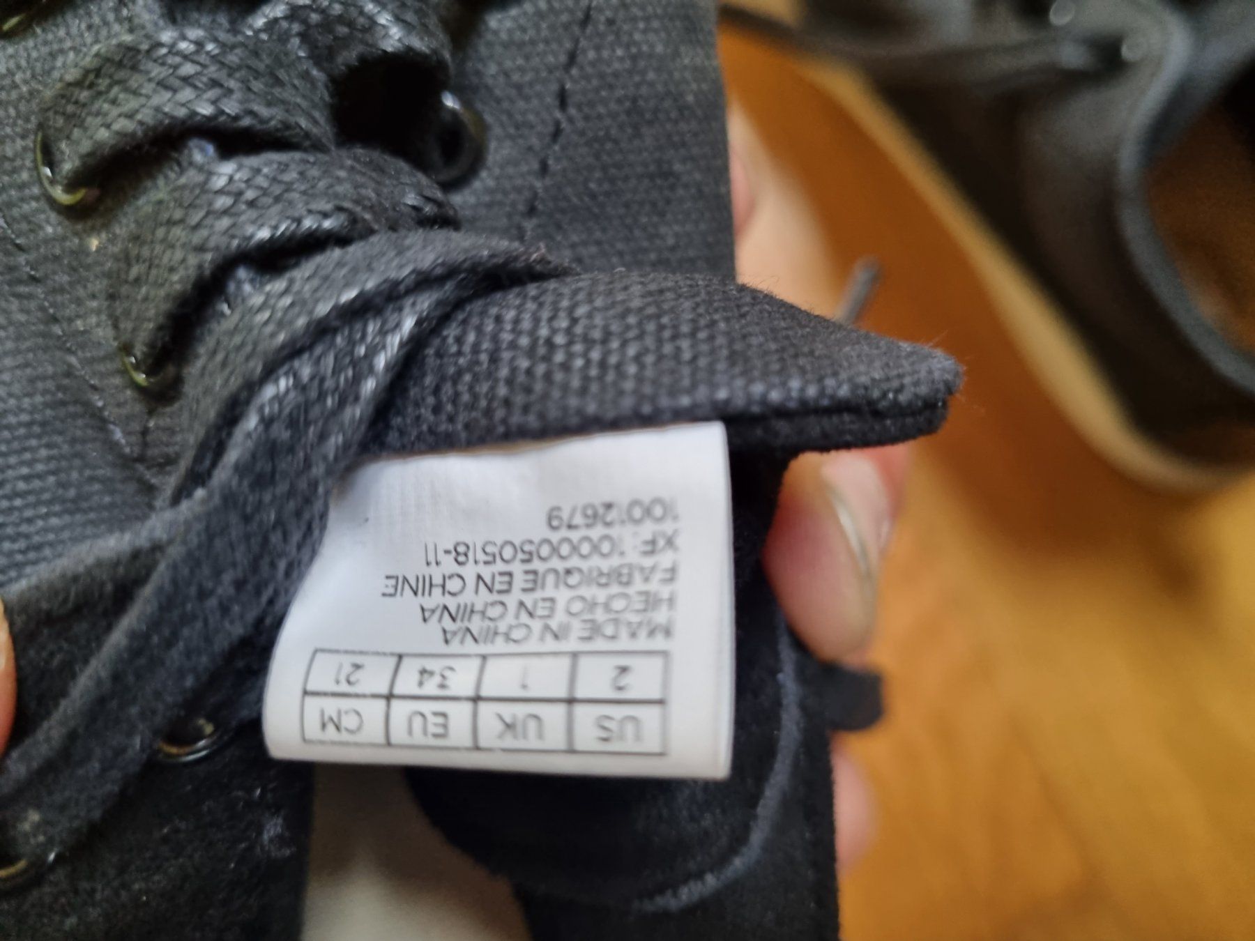 Toms Scarpe da uomo: Sneaker, Marke Toms, Grösse 34 – Usato da Rothenfluh venduto da Sawi80 4