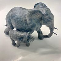 Elegante Elefanten-Skulptur, Mutter mit Jungtier, Deko.
