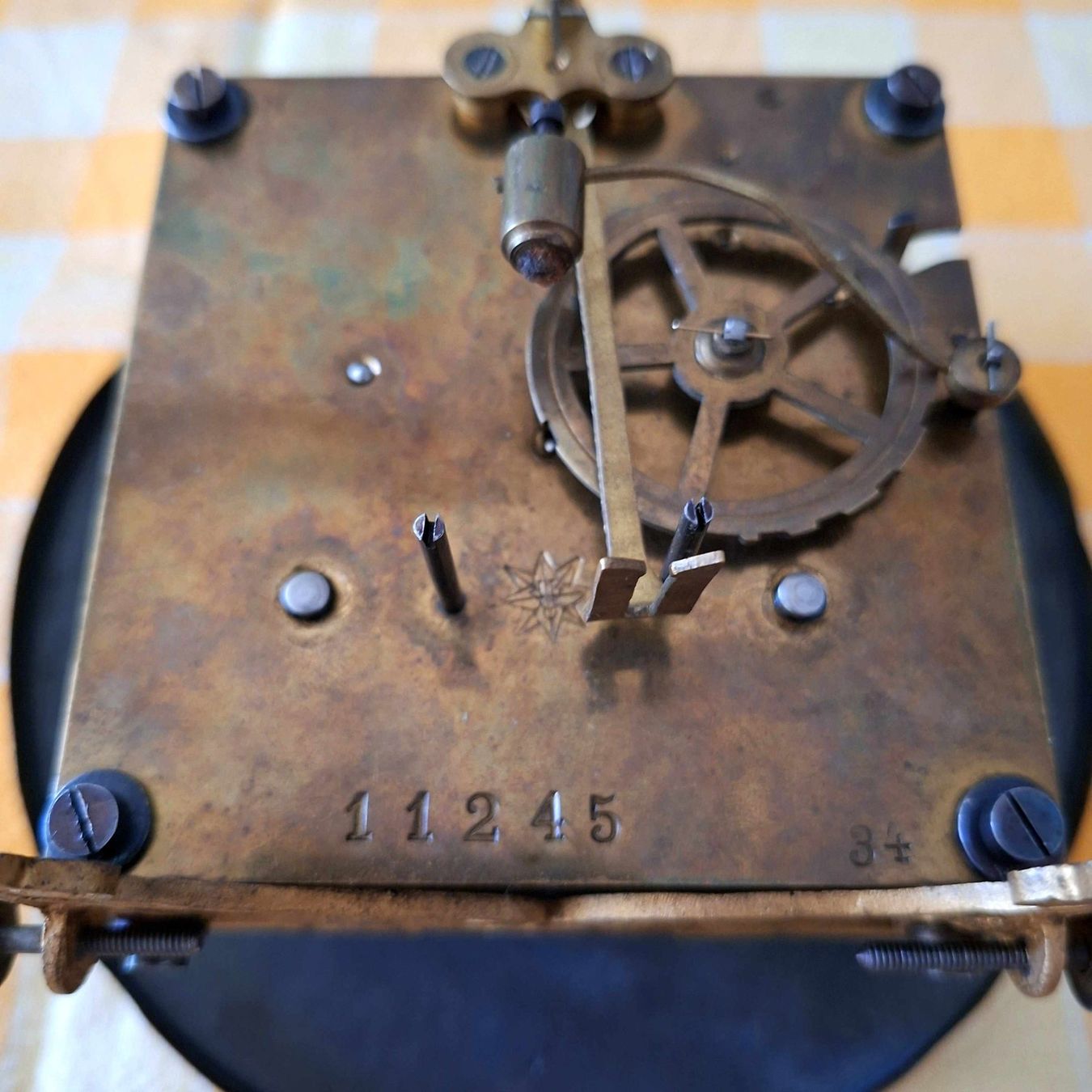 Orologi: Ersatzteilspender - Régulateur 8 Tage Werk mit Grahamhemmung – Difettoso da Seuzach venduto da wie_c66v 5